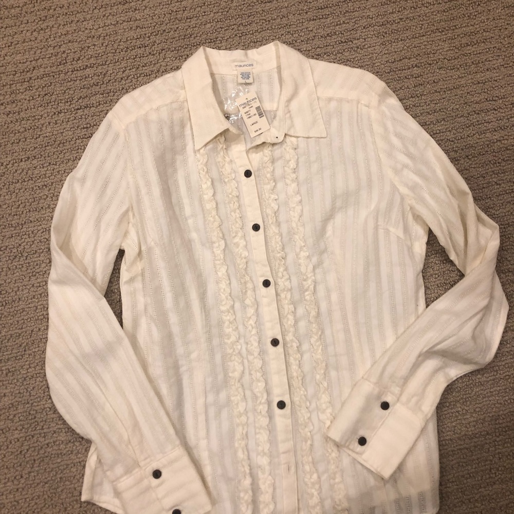 NWT Maurices button down shirt with ruffles